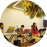 더블루이어즈 (THE BLUE YEARS)